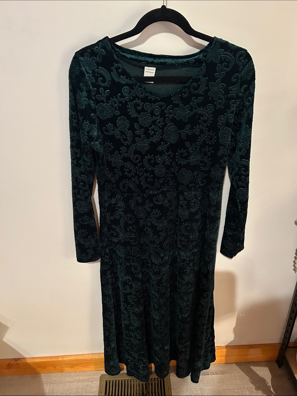 Dark Green Velvet Floral Long-Sleeve A-Line Dress